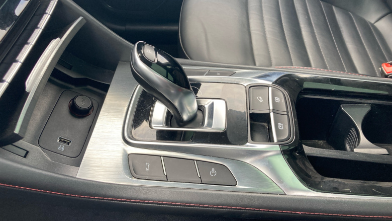 MG Hs 1.5 T-GDI PHEV Exclusive 5dr Auto Hatchback